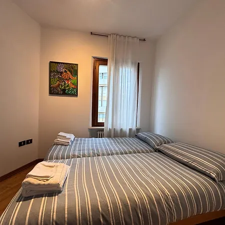 Casa Elizabeth Centromare Apartment *