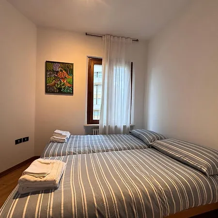 Casa Elizabeth Centromare Apartment *